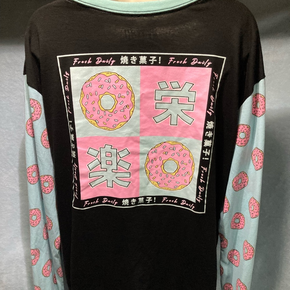 Fresh Laundry Donut 🍩 Shirt XL